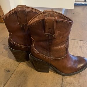 Lucky Brand Blue Jeans America Brown Leather Boots
